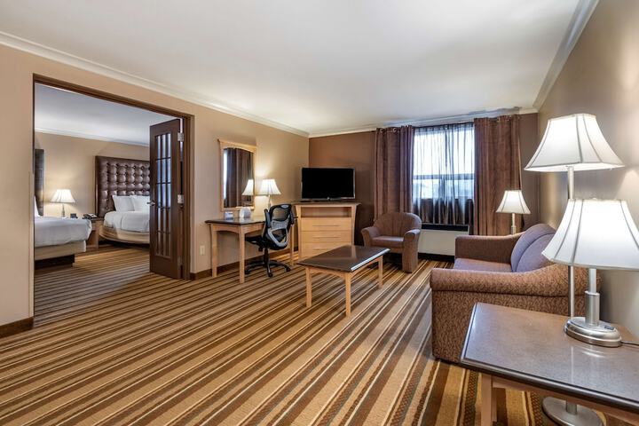 Room 10 of 29