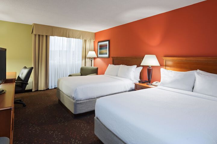 Holiday Inn Cincinnati-Riverfront by IHG