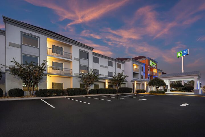 Holiday Inn Express Tifton by IHG