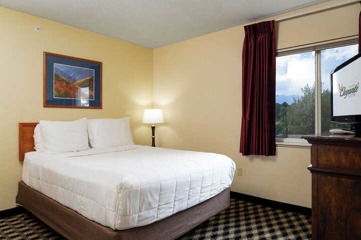 Room 15 of 26