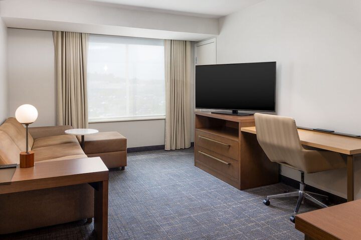 Room 52 of 68