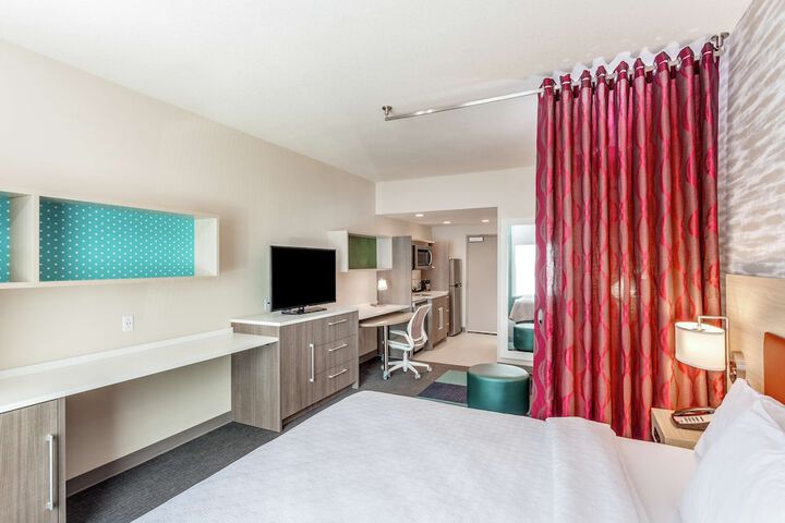Room 22 of 38