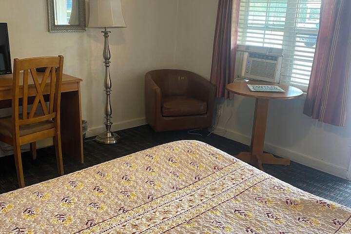 Room 20 of 42