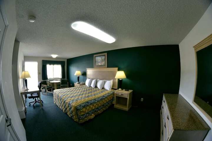 Room 44 of 62