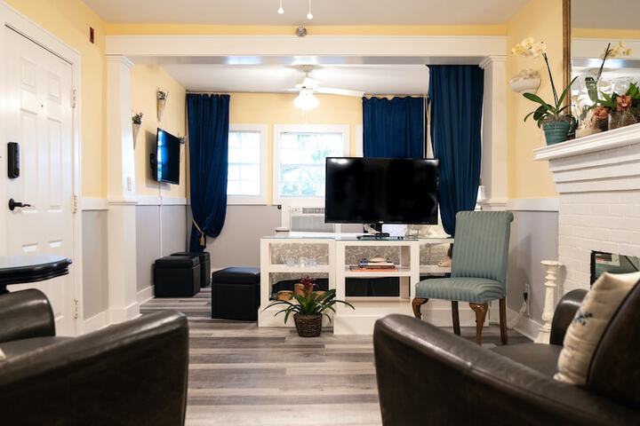 Room 40 of 143