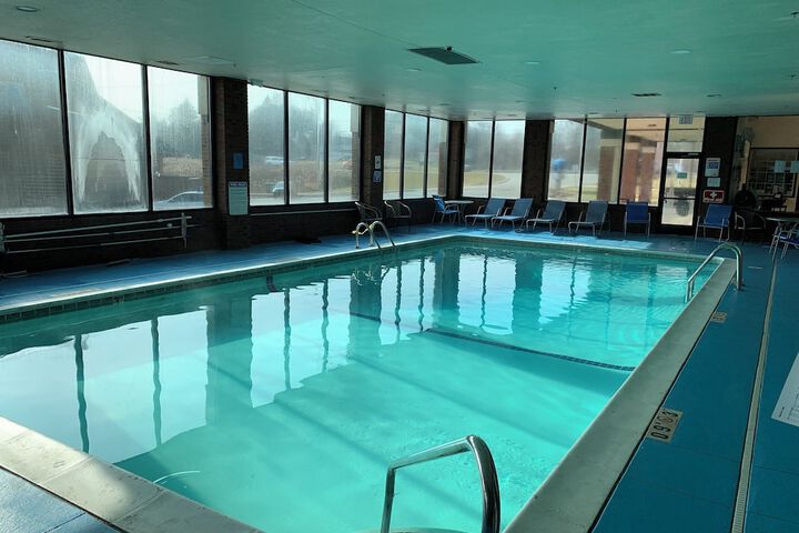 Red Roof Inn & Suites Lake Orion / Auburn Hills