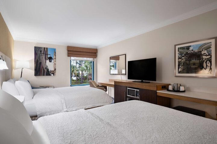 Room 7 of 30