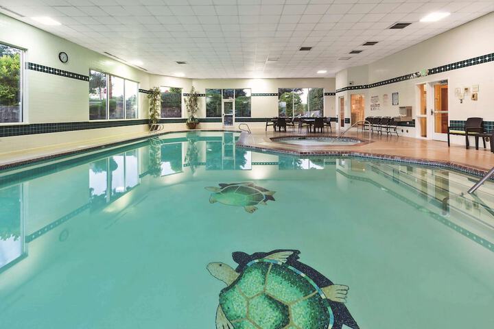 Pool 10 of 51