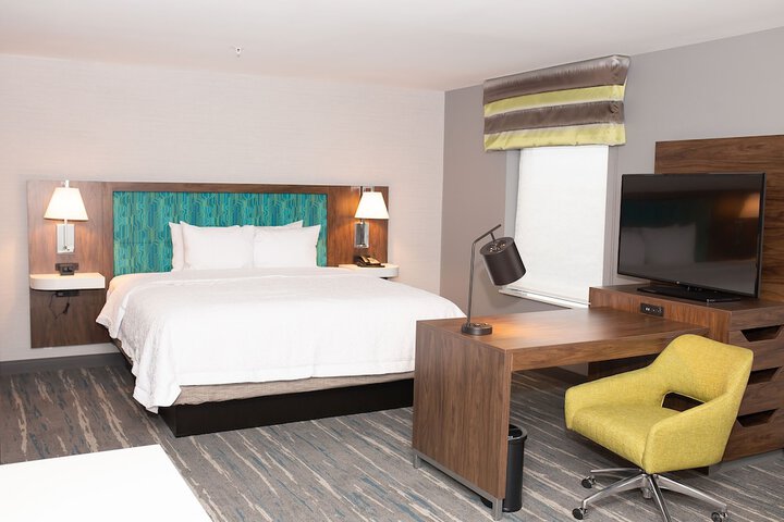 Hampton Inn & Suites Dundee