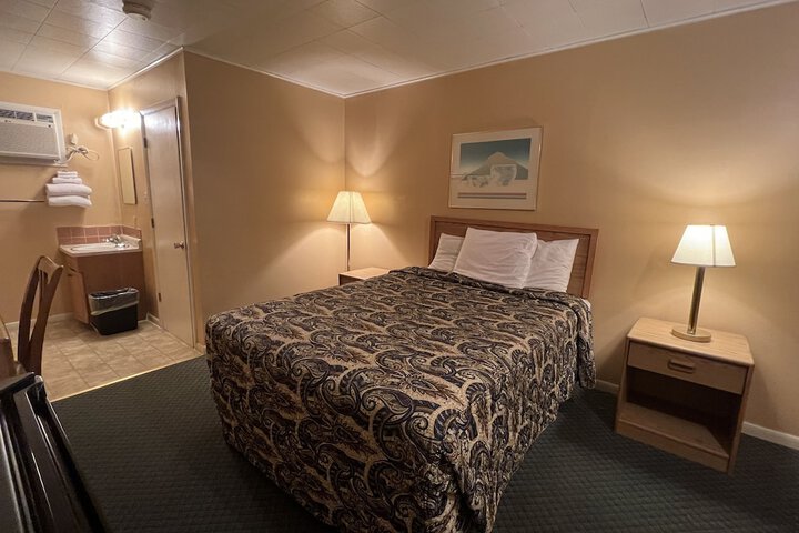Room 21 of 27