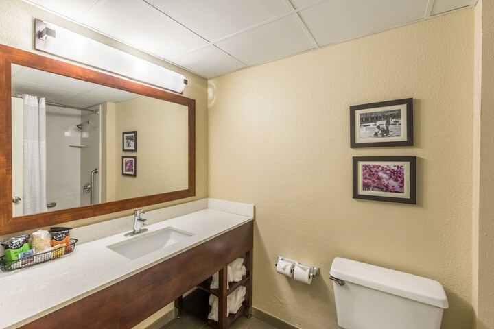 Room 25 of 67