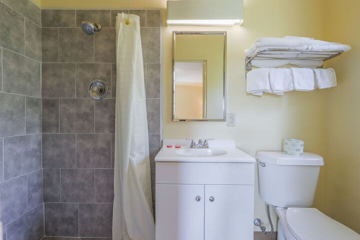 Room 9 of 31