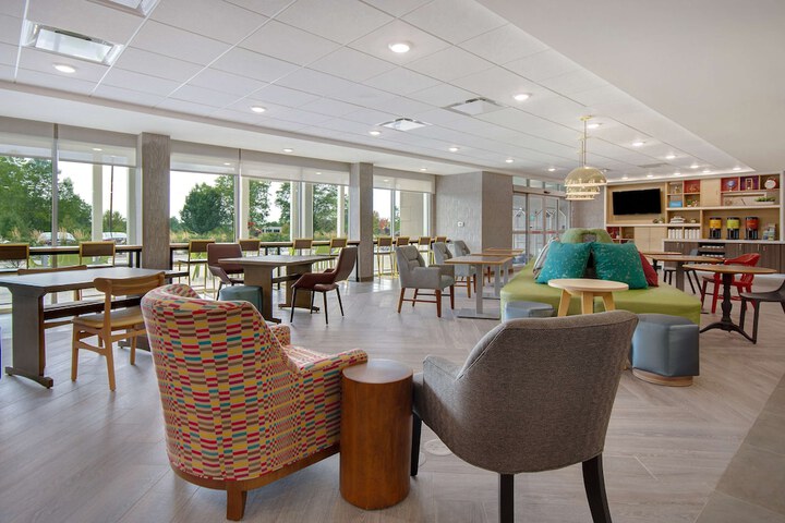 Hotel Interior 12 of 44