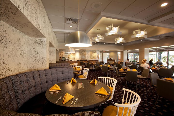 Hilton Palm Springs Resort