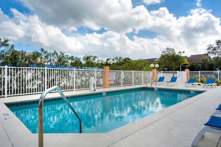 Pool 7 of 71