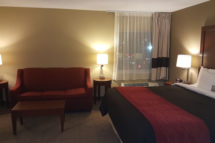 Room 71 of 99