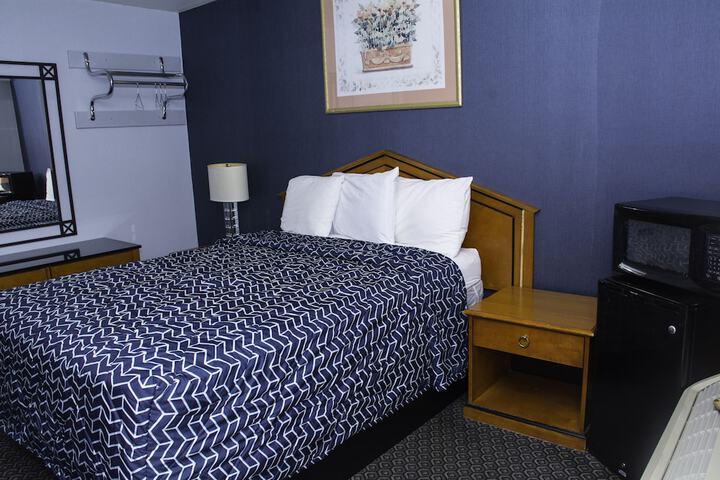 Room 33 of 44