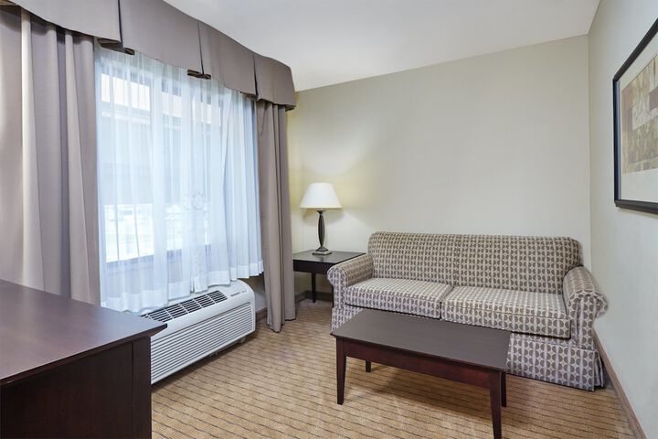 Room 26 of 60