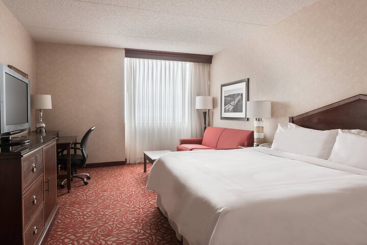 Room 13 of 40