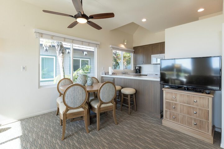 Wave Crest Resort