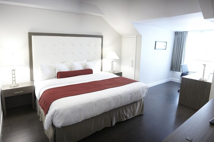 Room 27 of 41