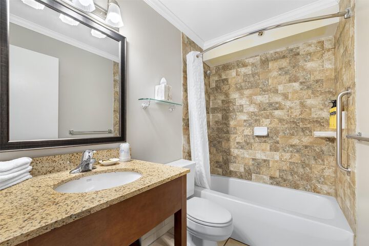 Best Western Plus Windjammer Inn & Conference Center