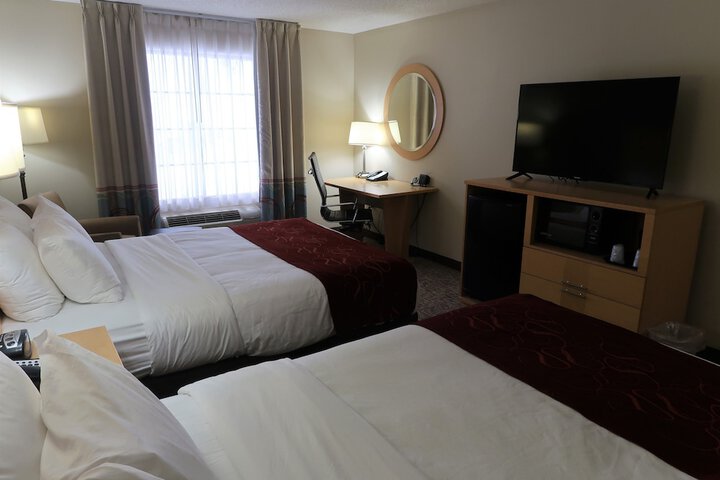 Room 10 of 34