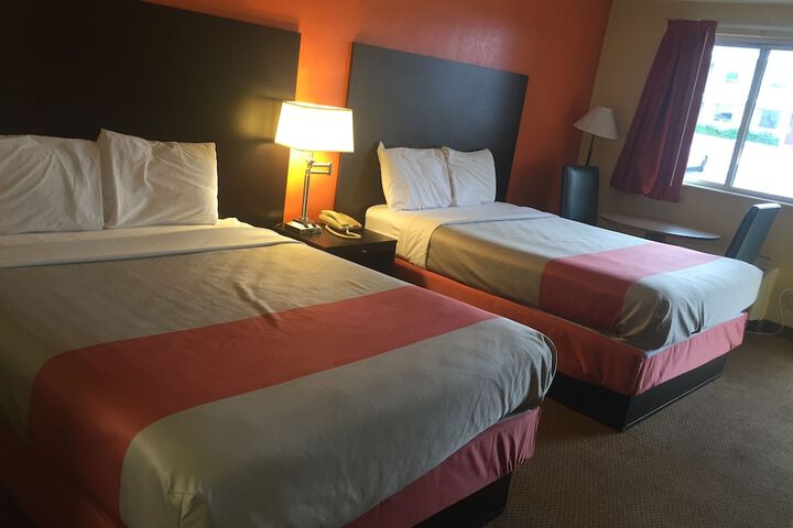 Room 28 of 48