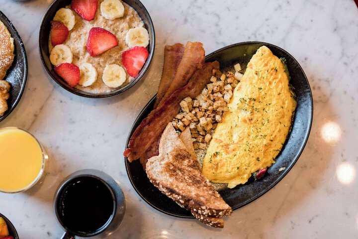 Breakfast/Coffee Service 83 of 90