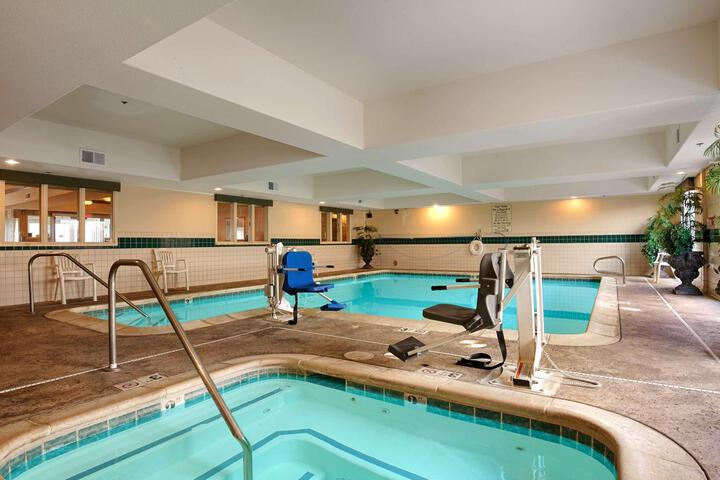 Best Western Plus Airport Inn Suites