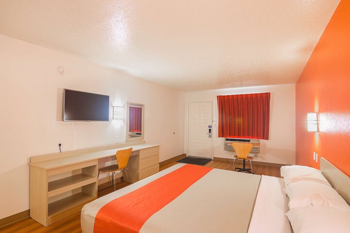 Room 23 of 31