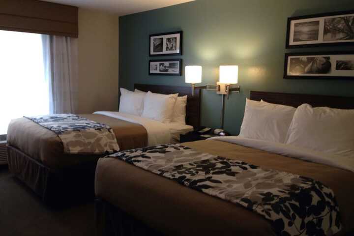 Room 33 of 45