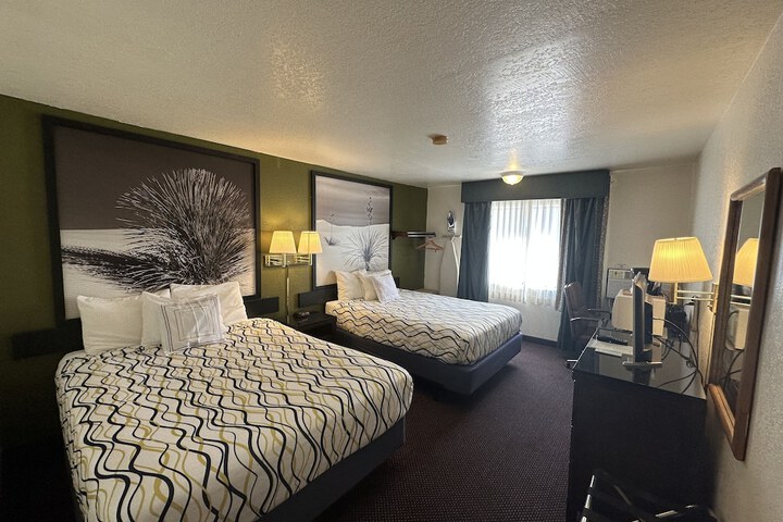 Room 11 of 21