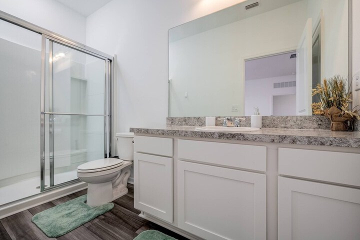 Cozy Comfy Cool 3bed 2ba Brand New Home