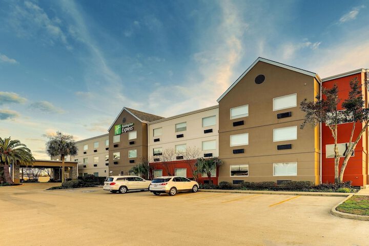 Hotel 16 of 64