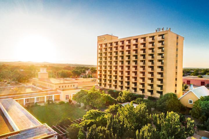 Hotel 8 of 50