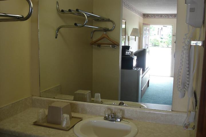 Room 20 of 29