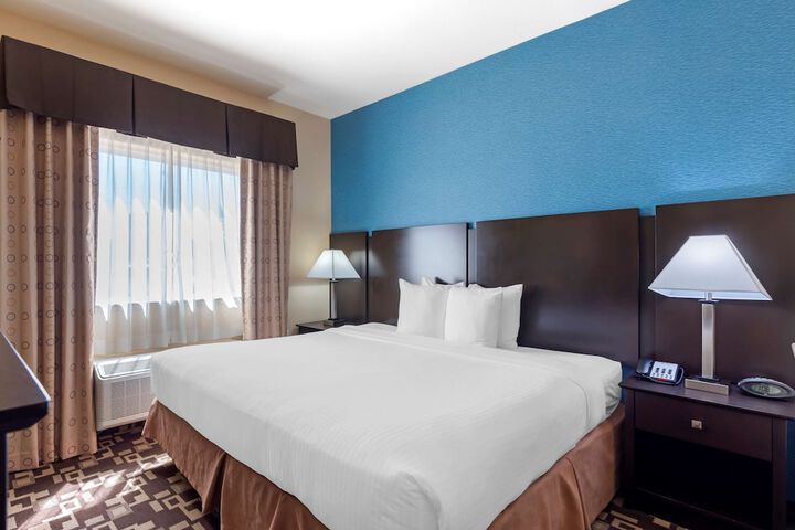 Room 14 of 36