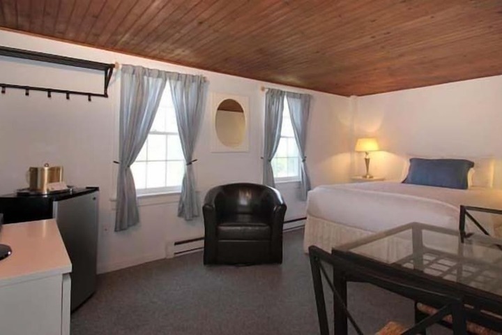 Room 36 of 44