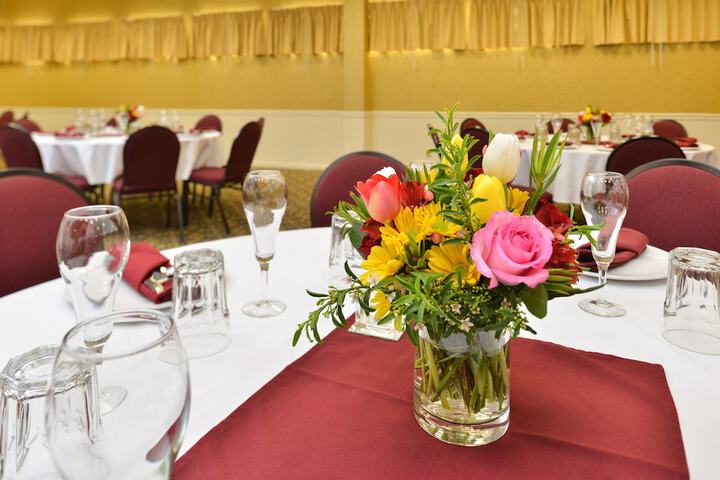 Ballroom/Hall 51 of 60