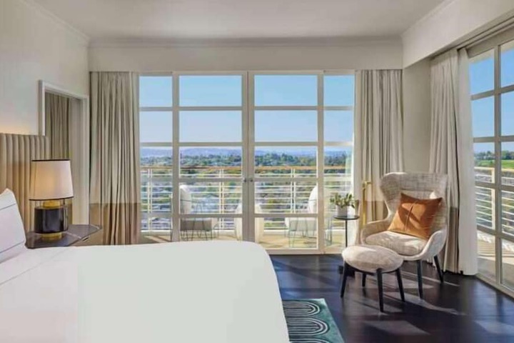 Cameo Beverly Hills LXR Hotels & Resorts