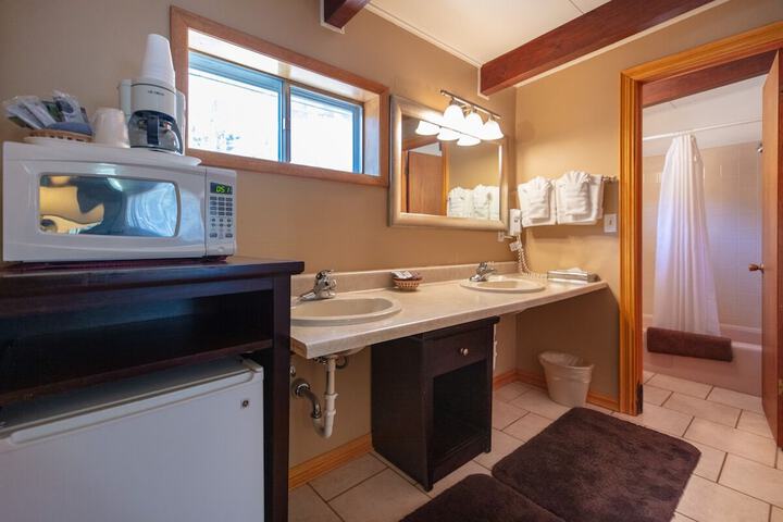 Room 15 of 51