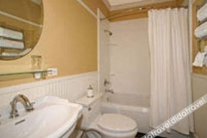 Barrington House Bed & Breakfast