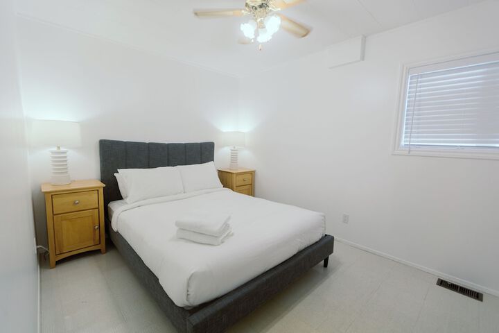 Room 28 of 54