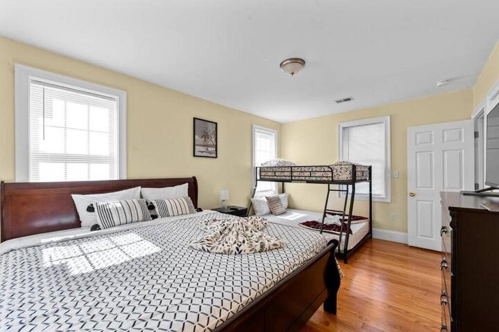 555-2 6BR Quincy - Spacious Apt near Boston - Perry Beach