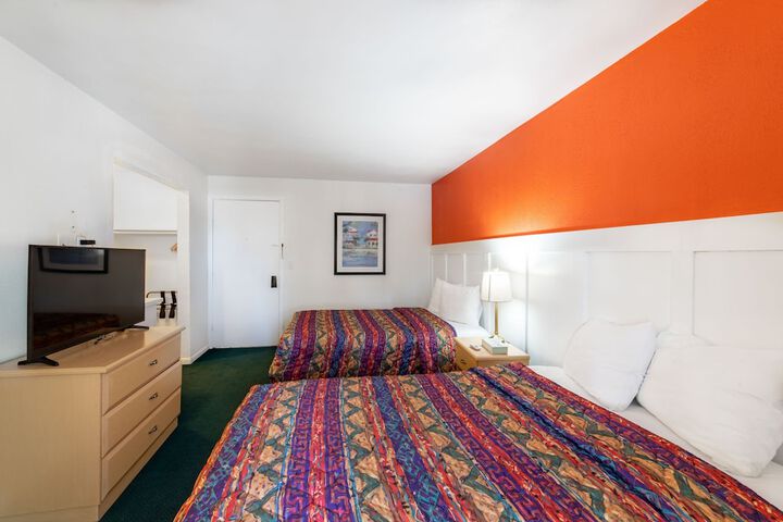 Room 64 of 75