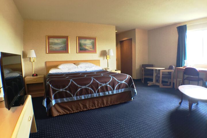 Room 12 of 44