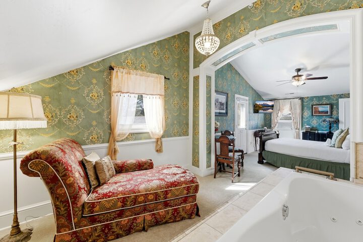 Heber Senator Bed and Breakfast