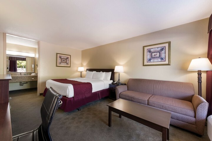 Room 16 of 24