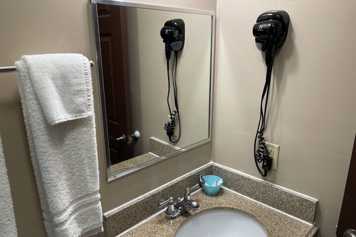 Room 30 of 46